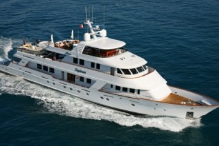 Motor yacht DAYDREAM -  Cruising
